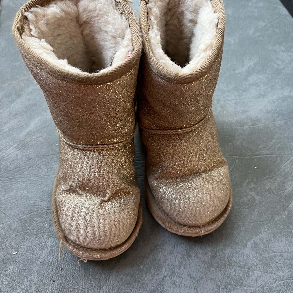 GUC UGG boots
